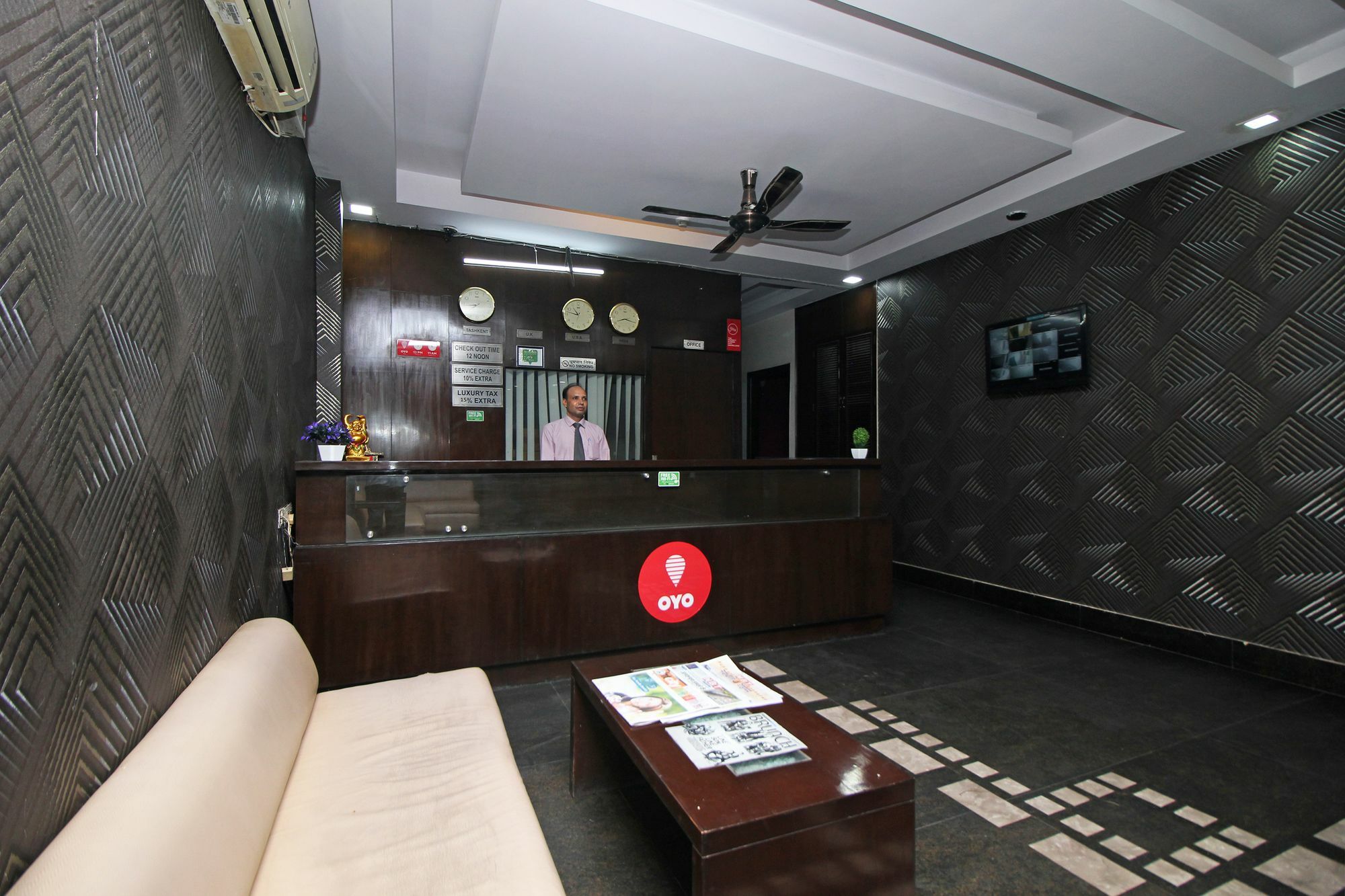 Oyo 9030 Hotel Delhi Airport Plaza Neu-Delhi Exterior foto