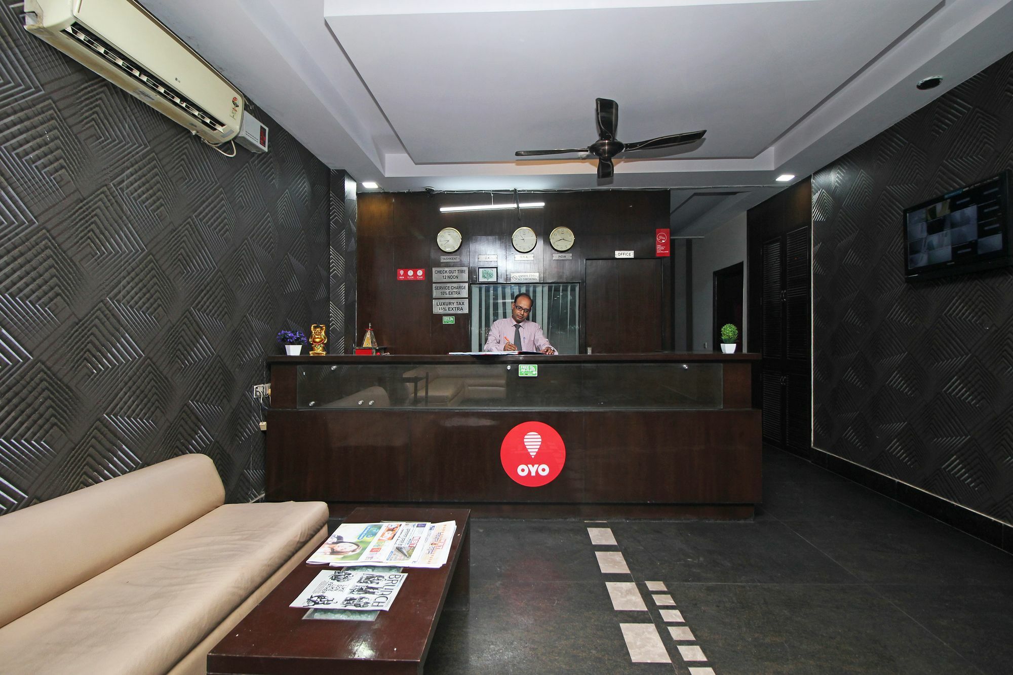 Oyo 9030 Hotel Delhi Airport Plaza Neu-Delhi Exterior foto